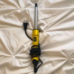 BedHead 1/2 inch curling wand